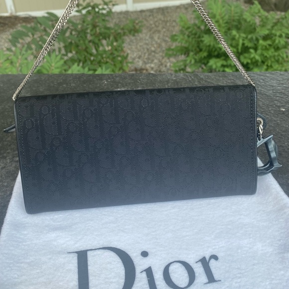 💯% Authentic Christian Dior wallet on Chain - Picture 14 of 16